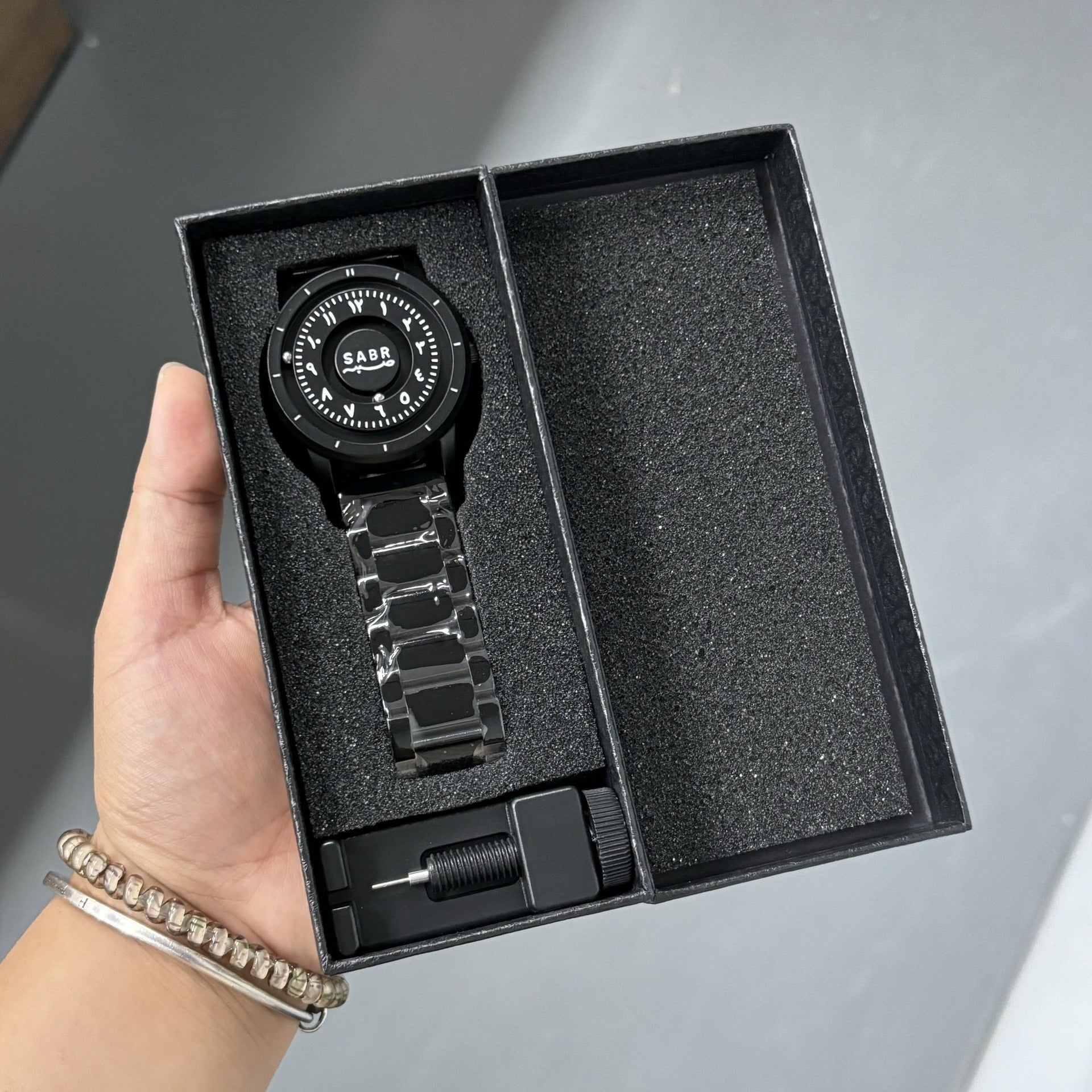 Casual Arabic Numeral Quartz Men's Watch with Magnetic Floating Design, Water Resistant, Fashionable and Unique Style